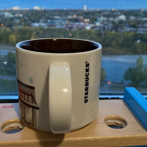 Starbucks First location Pike Place Market Mug pre owned You are here collection - Picture 4 of 9
